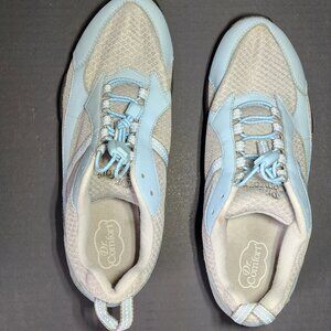 Dr. Comfort sneakers
